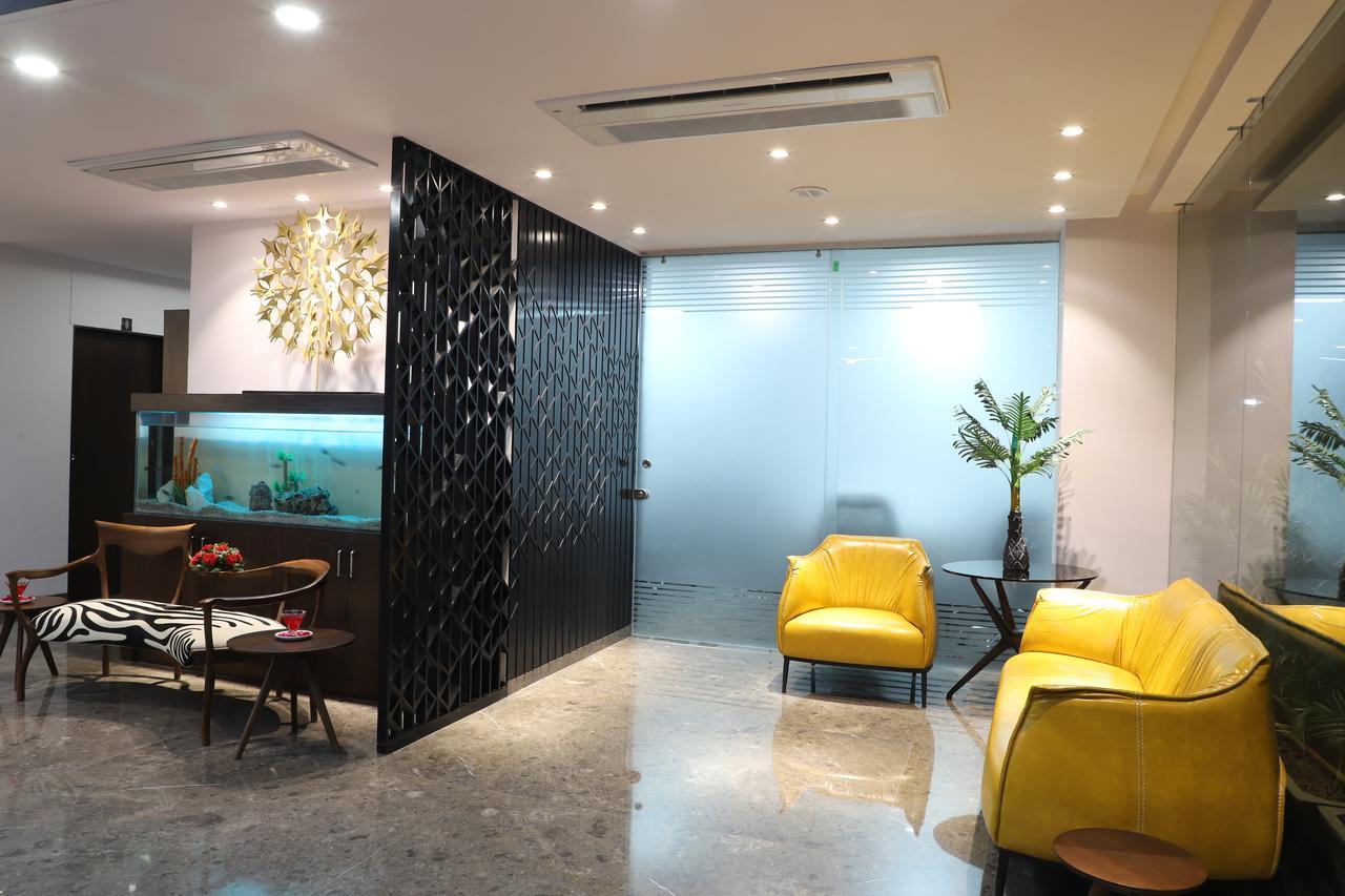 Ebony Residency Hotel Ahmedabad Eksteriør billede