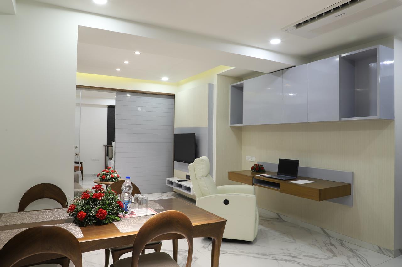 Ebony Residency Hotel Ahmedabad Eksteriør billede