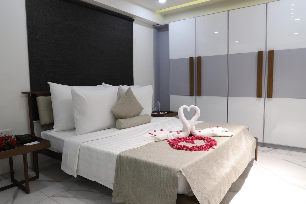 Ebony Residency Hotel Ahmedabad Eksteriør billede