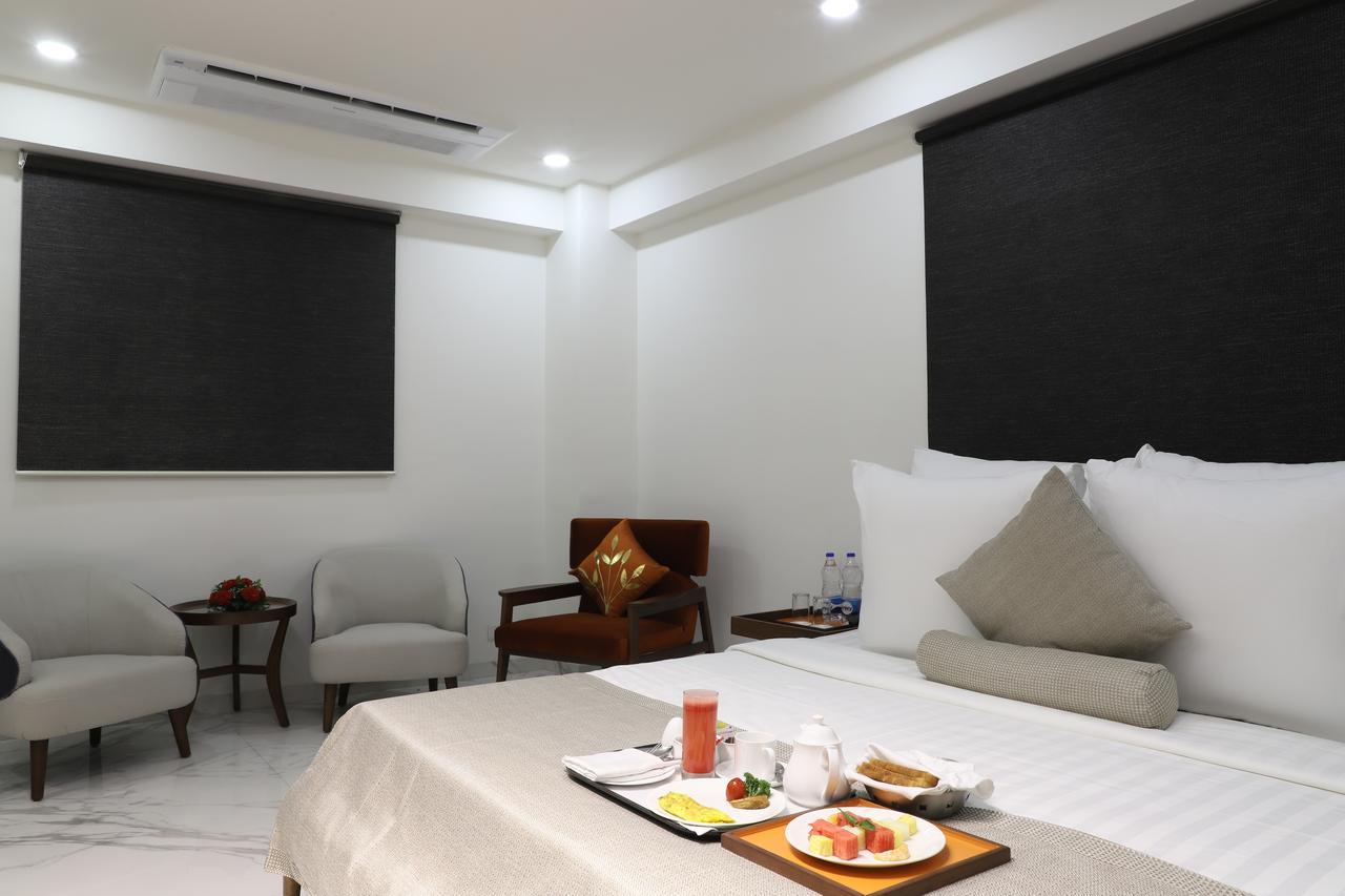 Ebony Residency Hotel Ahmedabad Eksteriør billede