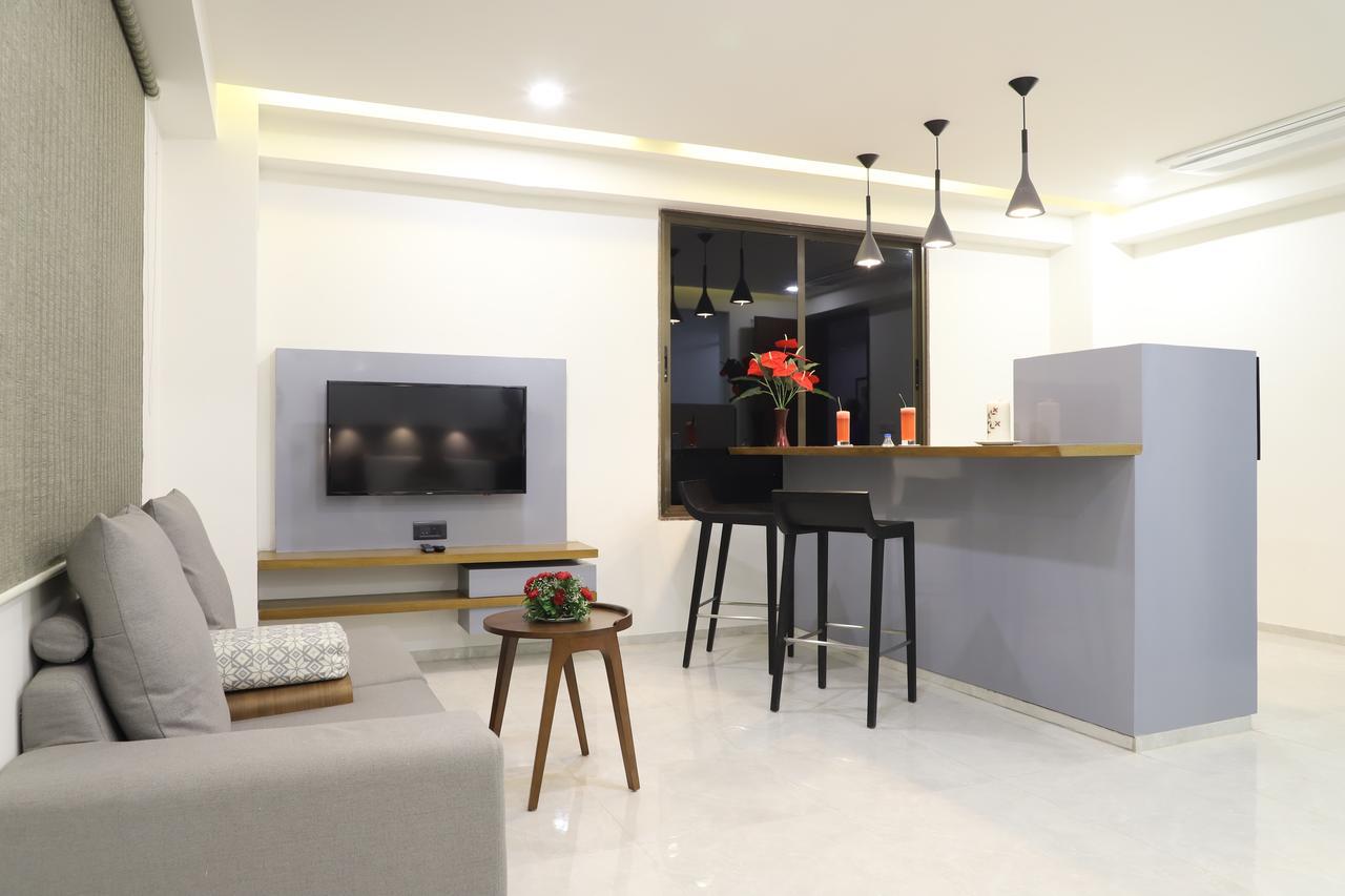 Ebony Residency Hotel Ahmedabad Eksteriør billede