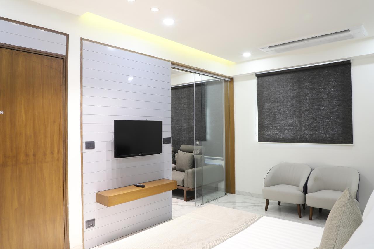 Ebony Residency Hotel Ahmedabad Eksteriør billede