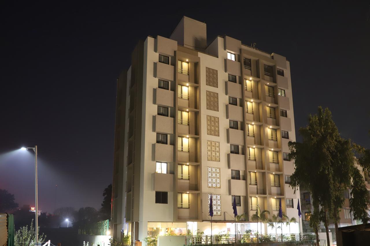 Ebony Residency Hotel Ahmedabad Eksteriør billede
