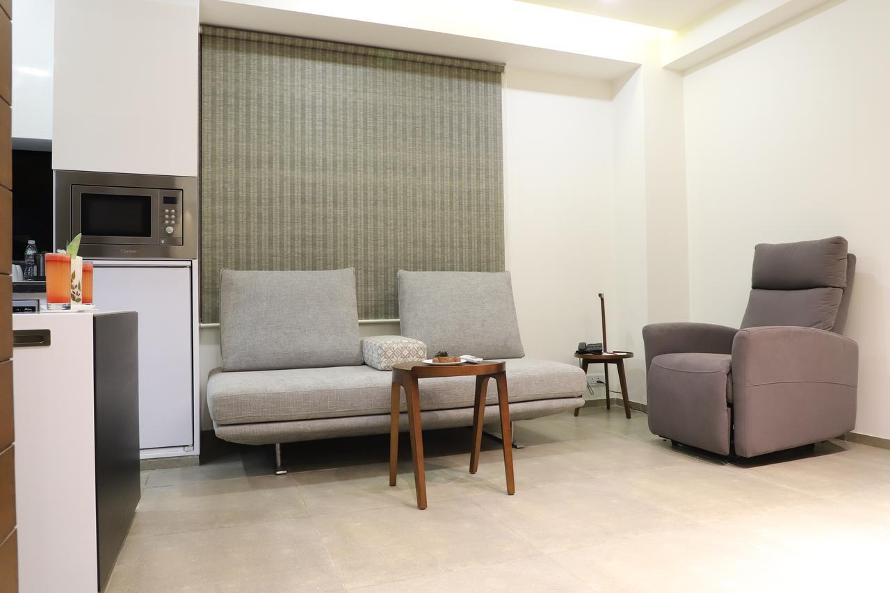 Ebony Residency Hotel Ahmedabad Eksteriør billede