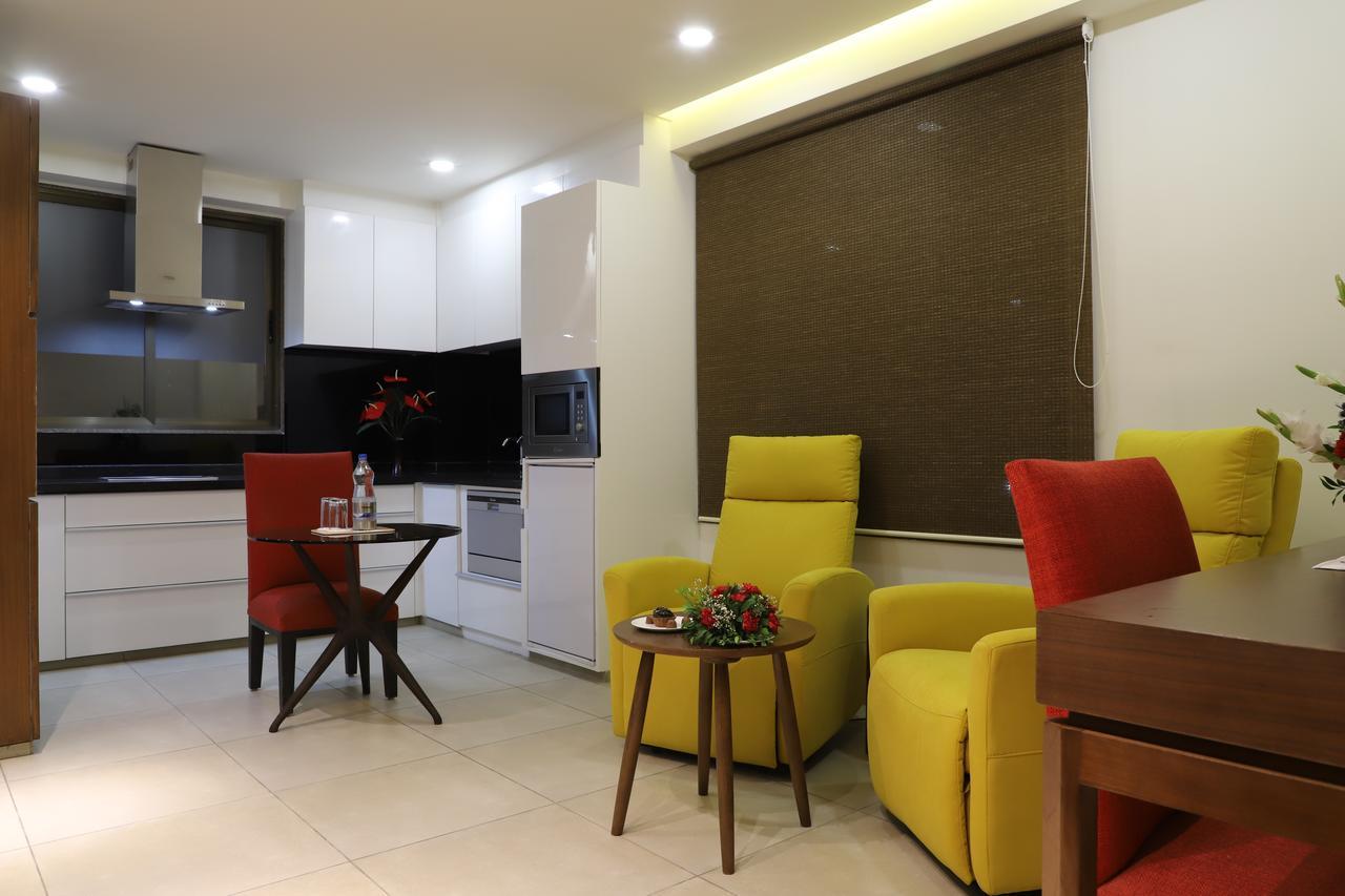 Ebony Residency Hotel Ahmedabad Eksteriør billede
